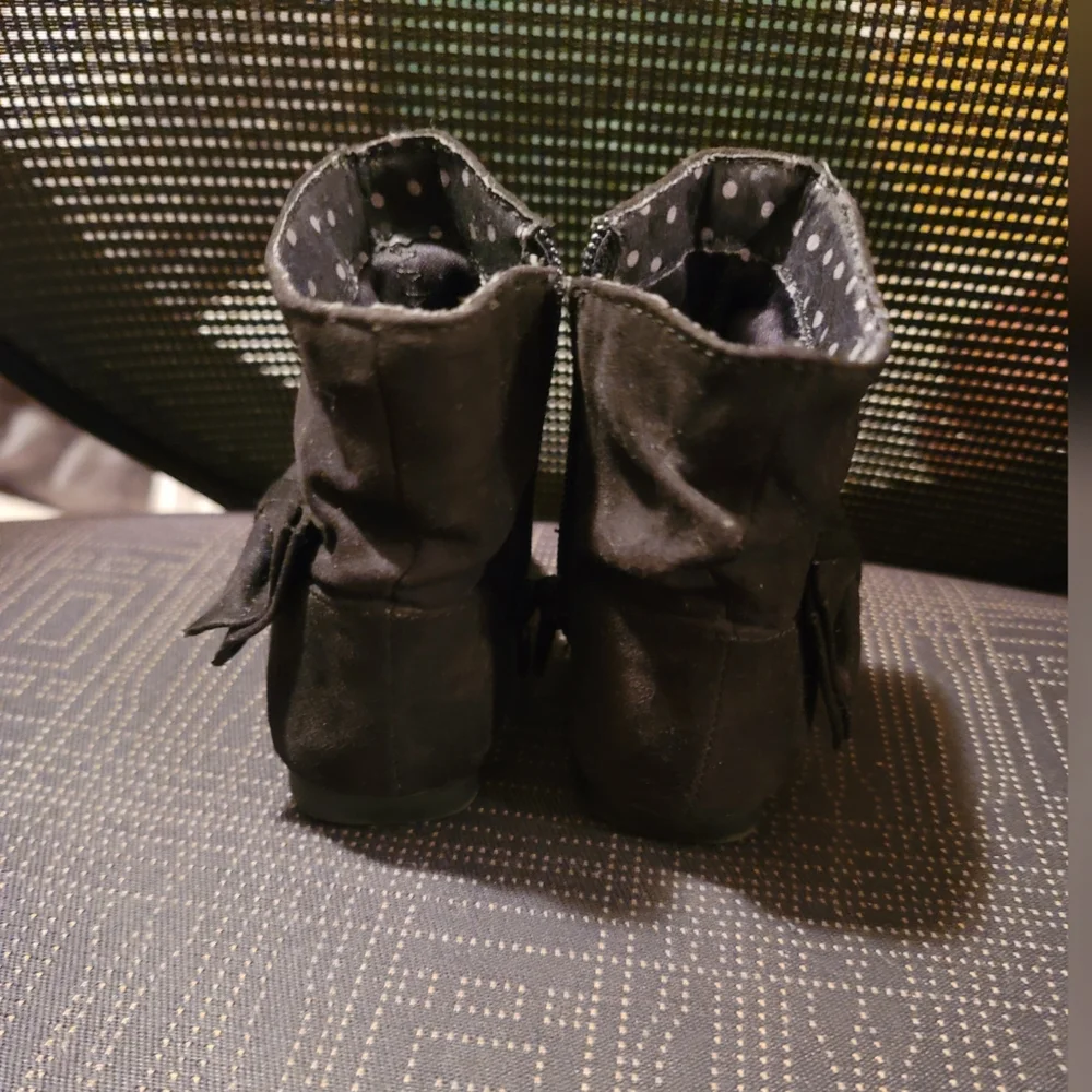 Garanimals Toddler Girls Black Bow Suede Ankle Boots Size 5 - Picture 3 of 6